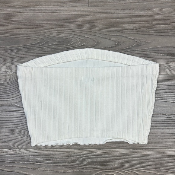 Meshki White Ribbed Strapless Tube Top Minimalist Chic Stretchy Festival Basic - Picture 3 of 3